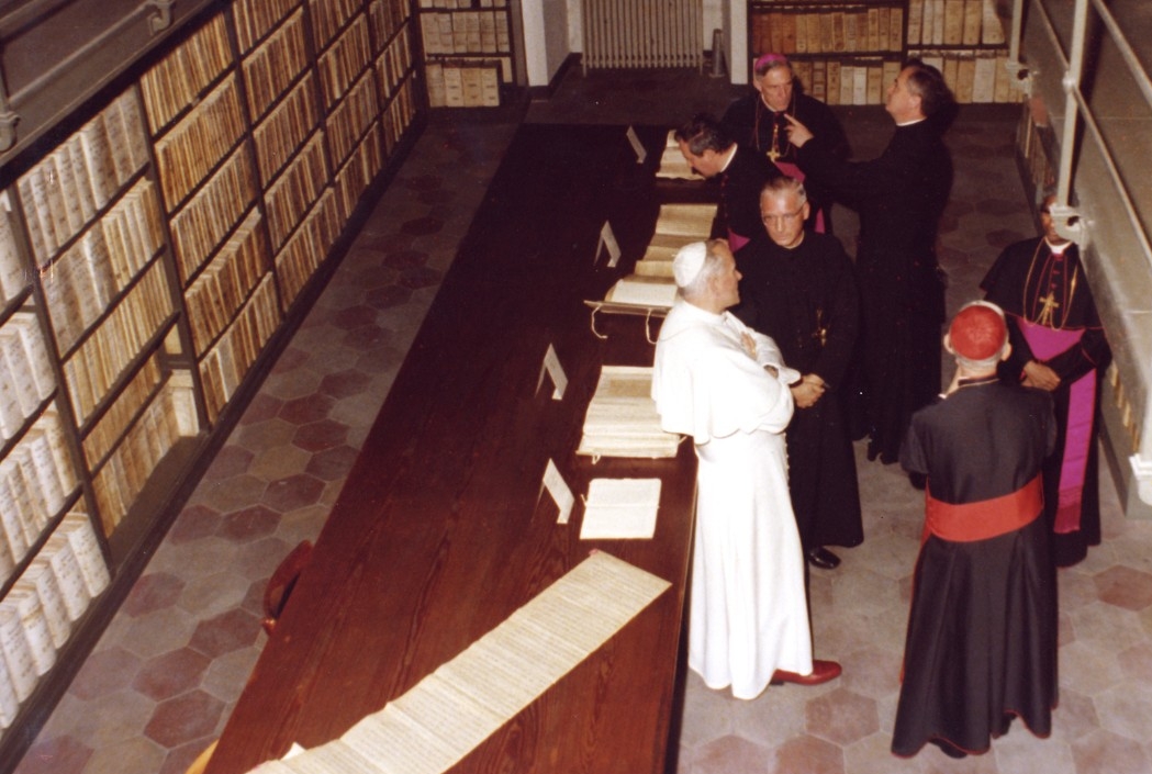 Visita Archivio San Giovanni Paolo II